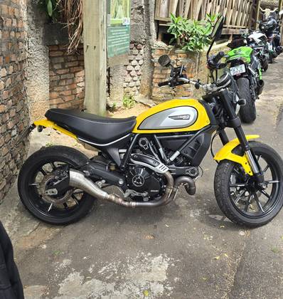 DUCATI SCRAMBLER ICON 